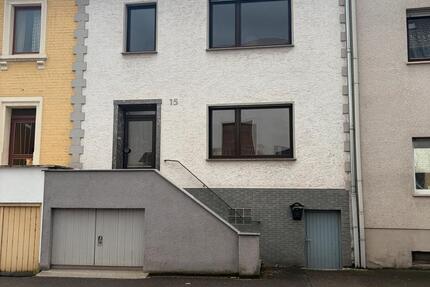 Haus Wadgassen - 5 Zimmer, 150 m&sup2;, 74.000&euro; | Angebot:25988431