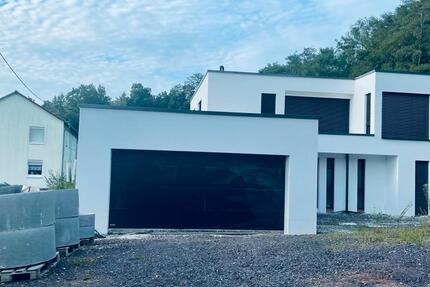 Haus Saarbrücken West - 5 Zimmer, 204 m&sup2;, 820.000&euro; | Angebot:25917191