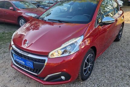 Peugeot 208 86.000 km 8.500 &euro; Saarbrücken 66117