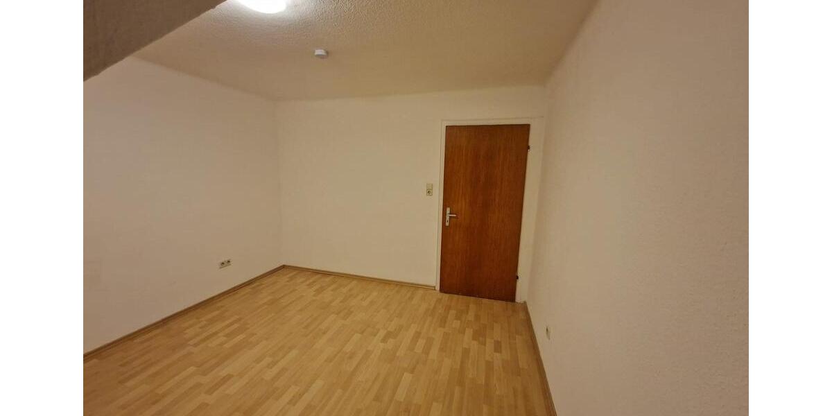 Dachgeschoßwohnung Zweibrücken - 2 Zimmer, 46 m&sup2;, 330&euro; | Angebot:25648996