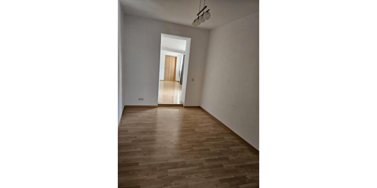 Mehrfamilienhaus, Wohnhaus Saarbrücken West - 12 Zimmer, 300 m&sup2;, 290.000&euro; | Angebot:22477805