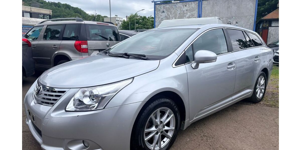 Toyota Avensis 299.000 km 2.500 &euro; Saarlouis 66740