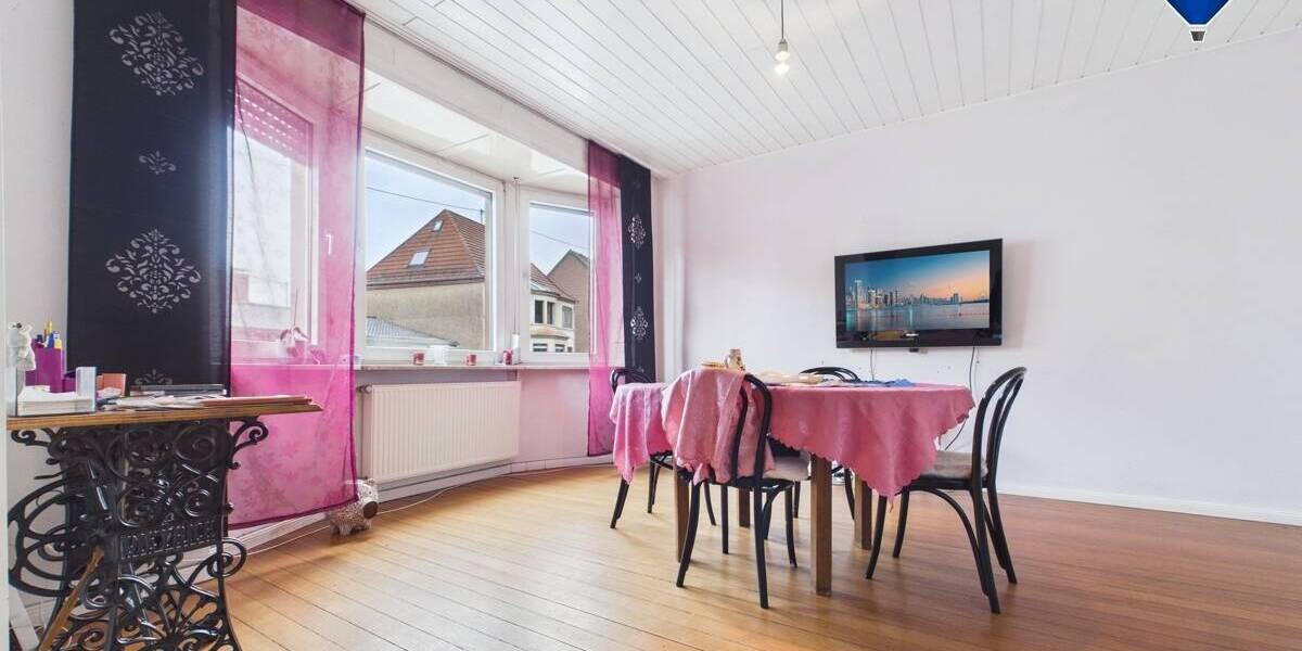 Einfamilienhaus Schiffweiler - 7 Zimmer, 200 m&sup2;, 219.000&euro; | Angebot:26026909