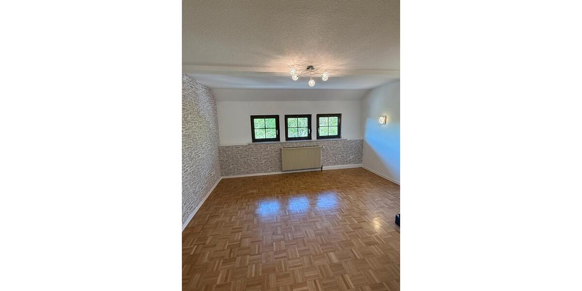 Doppelhaushälfte Saarbrücken Dudweiler - 4 Zimmer, 130 m&sup2;, 210.000&euro; | Angebot:26284185