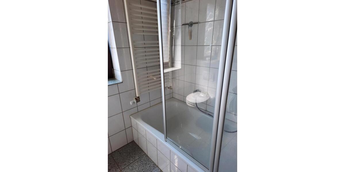 Dachgeschoßwohnung Saarbrücken Dudweiler - 3 Zimmer, 73 m&sup2;, 135.000&euro; | Angebot:26585903