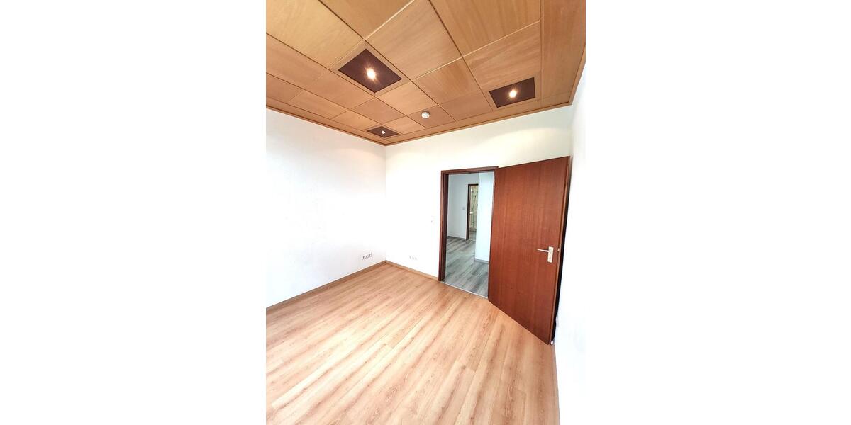 Etagenwohnung Neunkirchen - 3 Zimmer, 70 m&sup2;, 700&euro; | Angebot:25828085