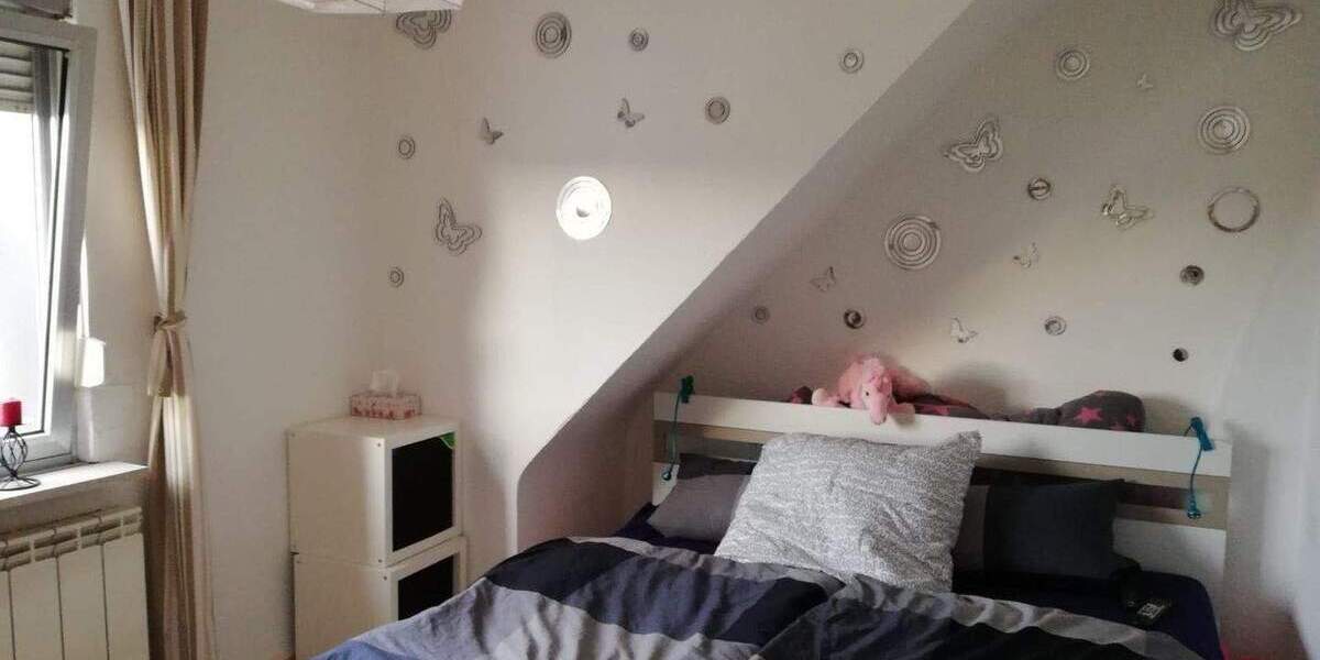 Doppelhaushälfte Saarbrücken Dudweiler - 6 Zimmer, 168 m&sup2;, 289.000&euro; | Angebot:25743266