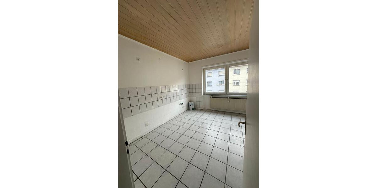 Etagenwohnung Saarbrücken Neue Bremm - 3 Zimmer, 75 m&sup2;, 600&euro; | Angebot:26662954