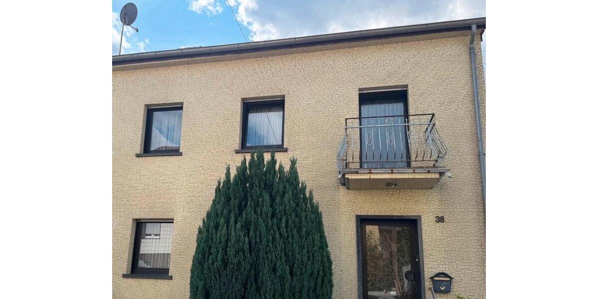 Doppelhaushälfte Saarbrücken West - 7 Zimmer, 188 m&sup2;, 250.000&euro; | Angebot:27168904