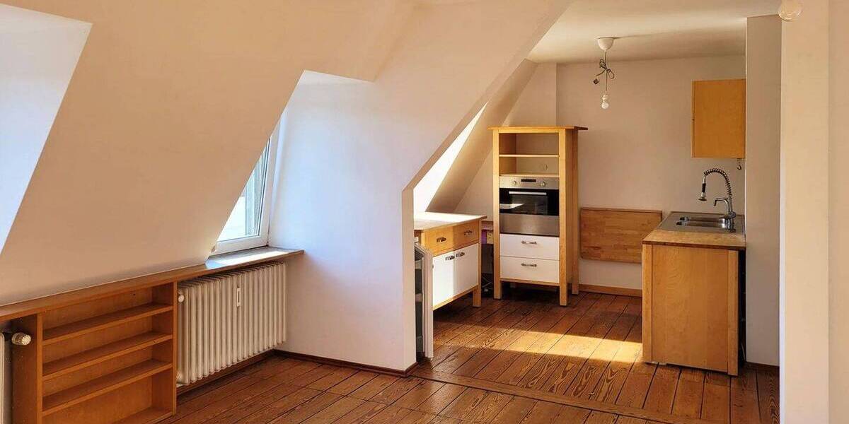 Etagenwohnung Saarbrücken St Johann - 2 Zimmer, 45 m&sup2;, 119.000&euro; | Angebot:26730699