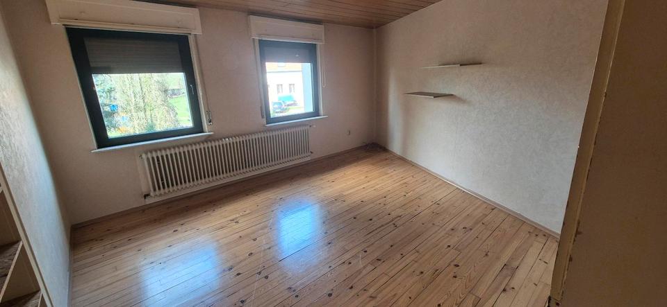 Etagenwohnung Heusweiler - 5 Zimmer, 130 m&sup2;, 900&euro; | Angebot:25957201
