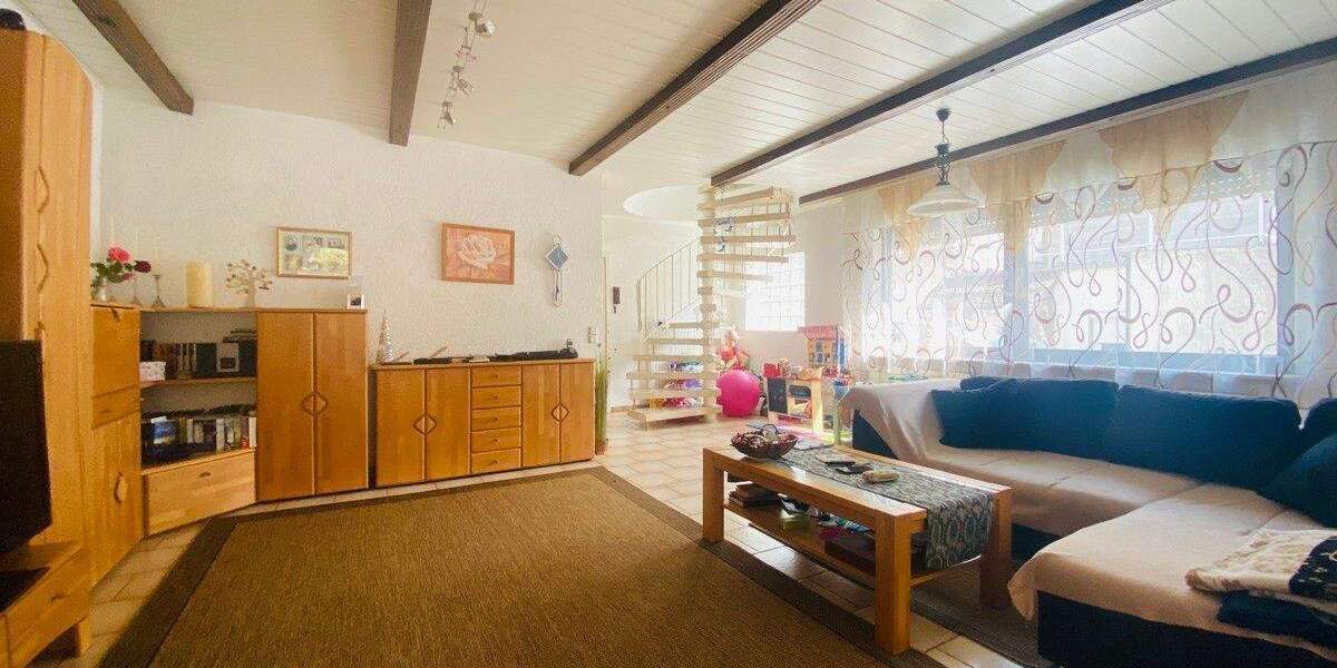 Mehrfamilienhaus, Wohnhaus Püttlingen / Köllerbach Köllerbach - 9 Zimmer, 200 m&sup2;, 240.000&euro; | Angebot:25769639