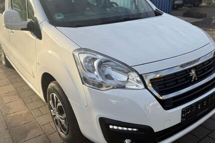 Peugeot Partner 81.744 km 9.490 &euro; Saarbrücken Dudweiler 66125