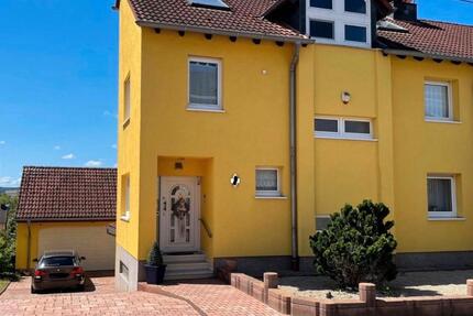 Wohnung Saarbrücken - 3 Zimmer, 85 m&sup2;, 650&euro; | Angebot:27647228