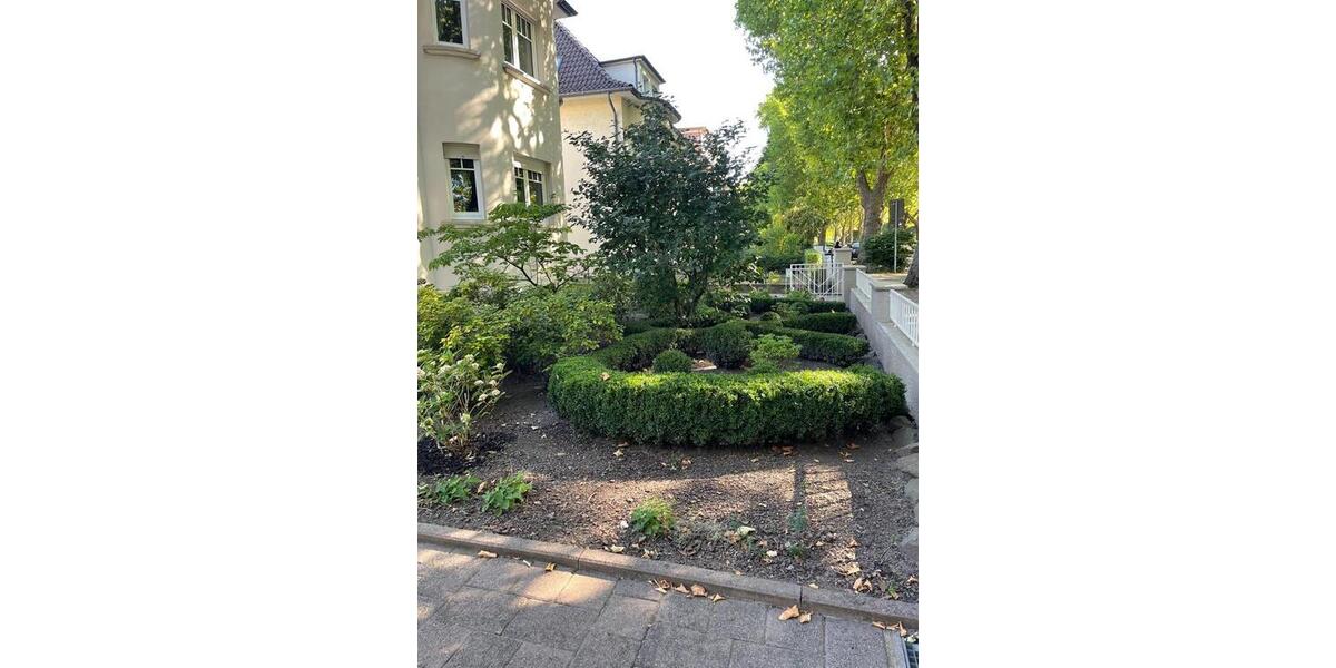 Villa Völklingen - 10 Zimmer, 252 m&sup2;, 548.000&euro; | Angebot:23682968