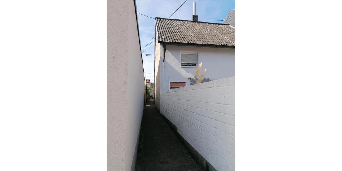 Reihenhaus Saarlouis - 4 Zimmer, 120 m&sup2;, 180.000&euro; | Angebot:26634220