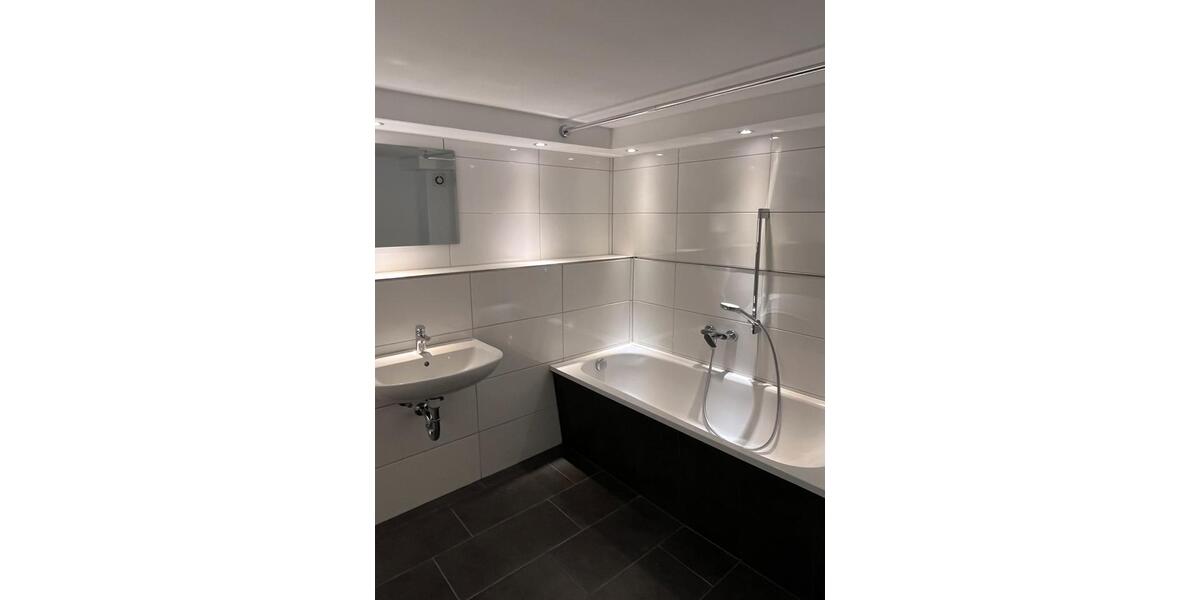 Reihenhaus Saarbrücken West - 3.5 Zimmer, 110 m&sup2;, 220.000&euro; | Angebot:27290818