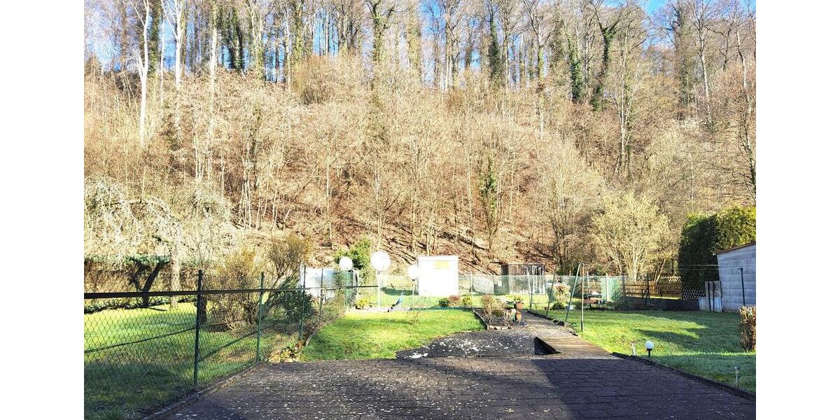 Dachgeschoßwohnung Saarbrücken Eschberg - 2.5 Zimmer, 51 m&sup2;, 560&euro; | Angebot:25840287