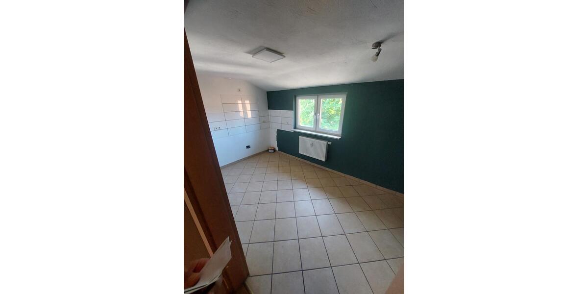 Dachgeschoßwohnung Rehlingen-Siersburg Siersburg - 3.5 Zimmer, 99 m&sup2;, 920&euro; | Angebot:26691783